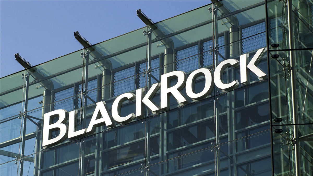 Larry’s climate paradox: For the BlackRock CEO, green investment is a war of wits 